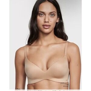 Victoria's Secret Bare Infinity Flex Lightly Lined Nude Bra 32BREAD